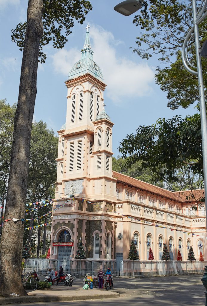 Huyện Sĩ Church Saigon