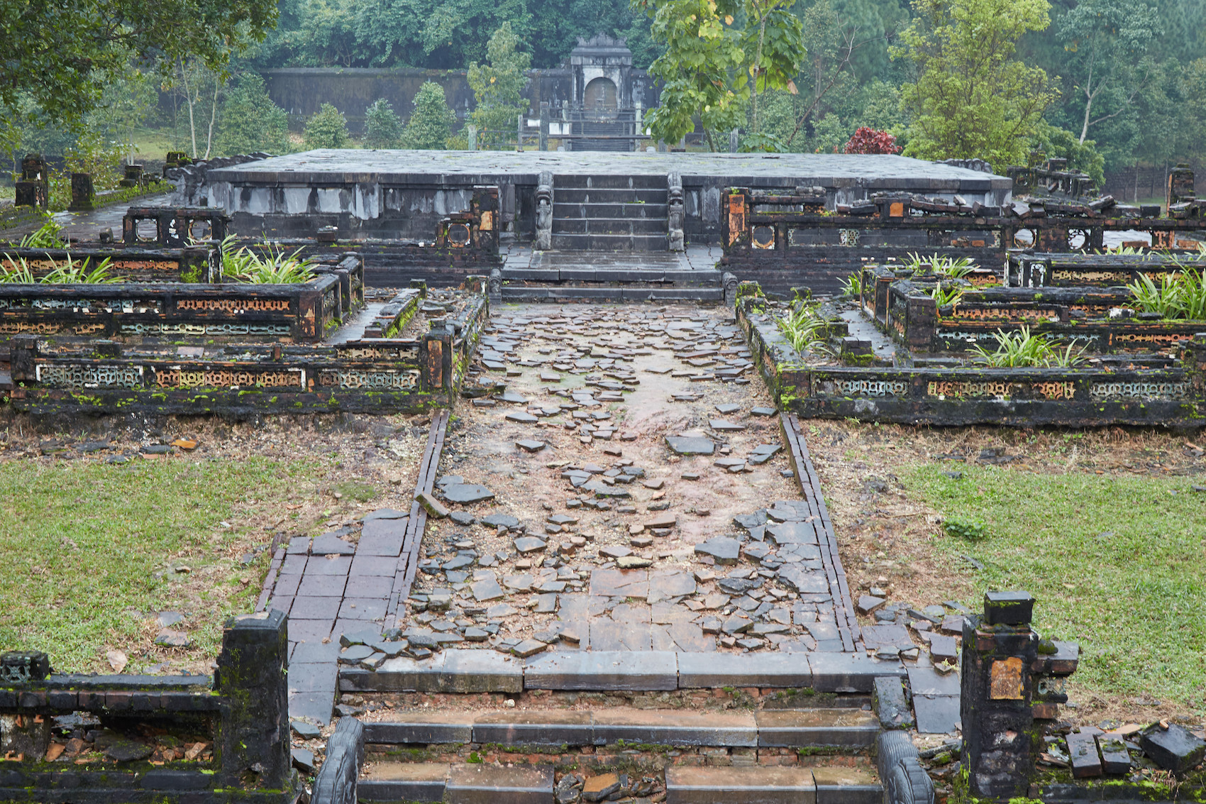 Thieu Tri Tomb Hue