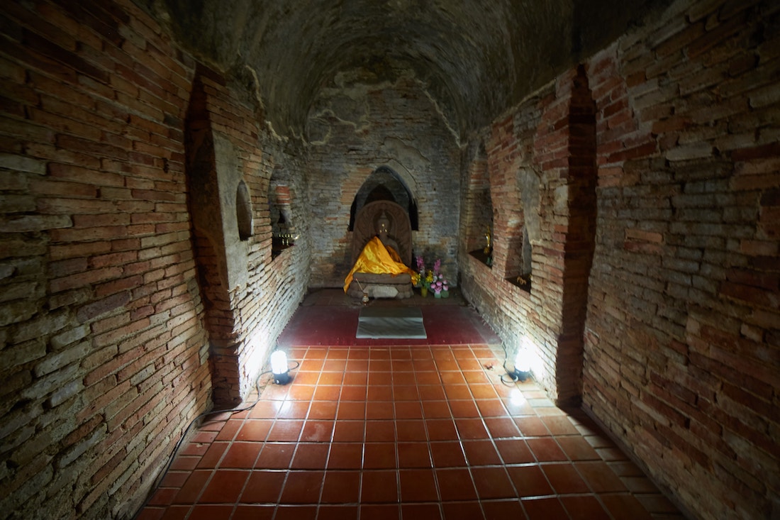 Wat Umong Chiang Mai
