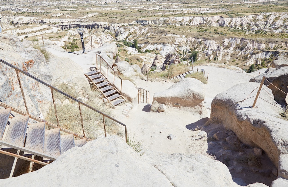 Hiking Cappadocia Uchisar Castle