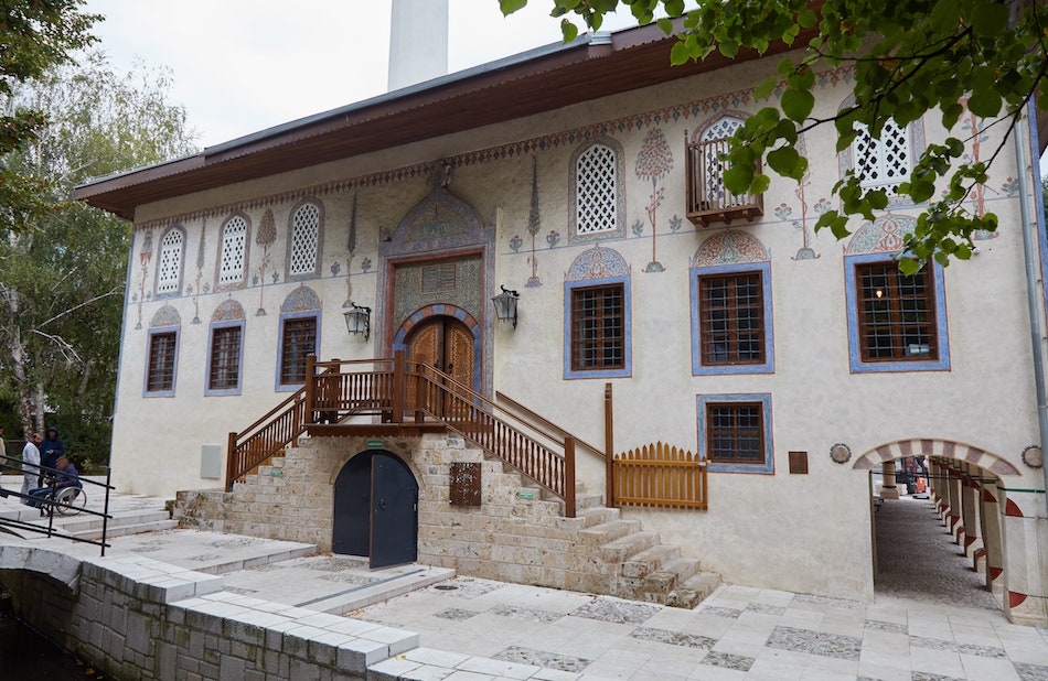 Travnik Guide Colorful Mosque